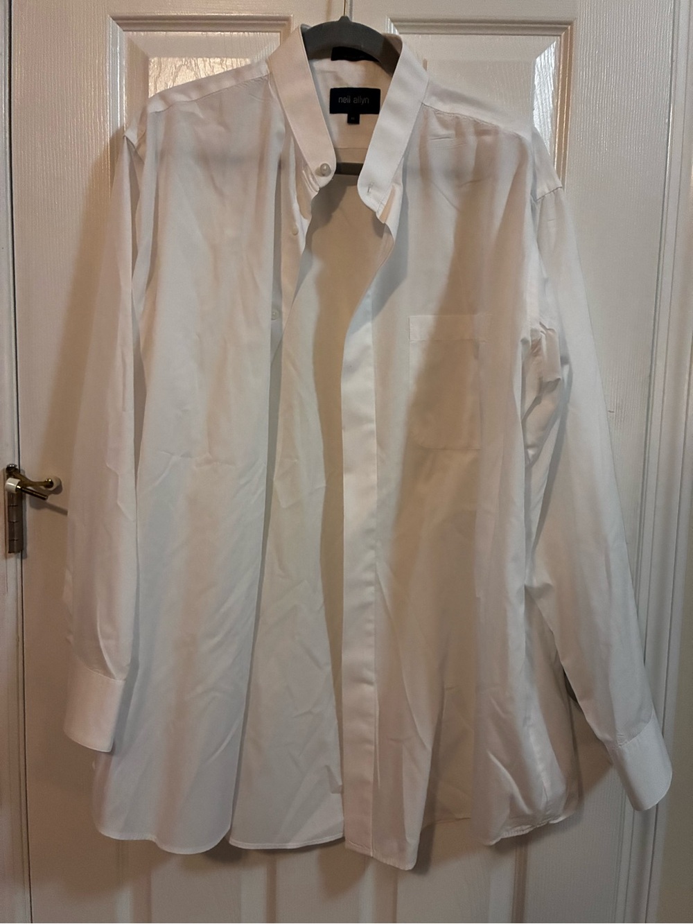 Neil Allyn Men's XL White Button-Down Shirt Jacket